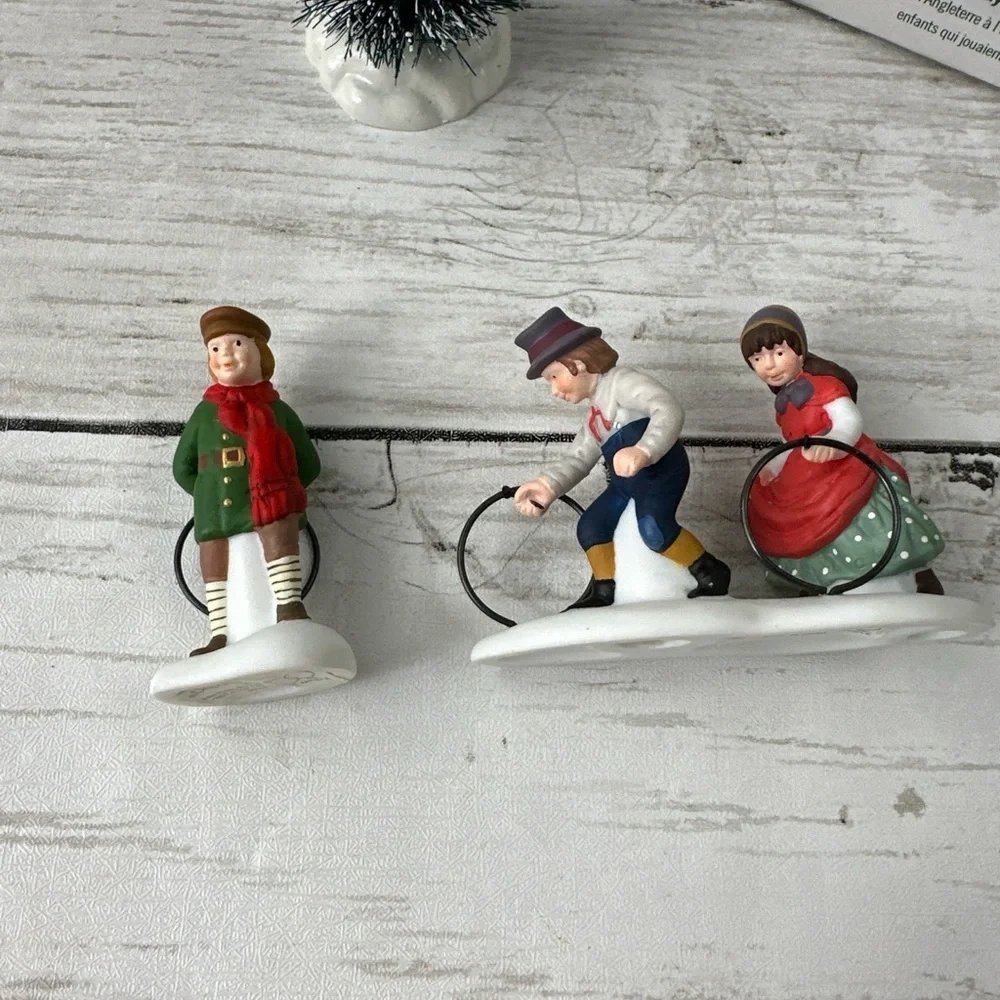 Department 56 CHILD'S PLAY 58415 Christmas Village - Box Rolling Hoops and tree - Picture 2 of 9